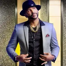 Uneekintを聴いたり、ミュージックビデオを鑑賞したり、経歴やツアー日程などを確認したりしましょう！