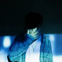 收听 undefined、观看音乐视频、阅读小传、查看巡演日期等 ！