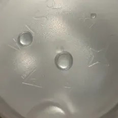 YENNEを聴いたり、ミュージックビデオを鑑賞したり、経歴やツアー日程などを確認したりしましょう！