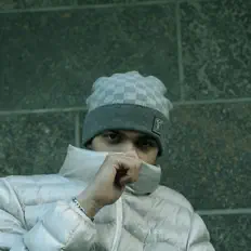 Milianを聴いたり、ミュージックビデオを鑑賞したり、経歴やツアー日程などを確認したりしましょう！