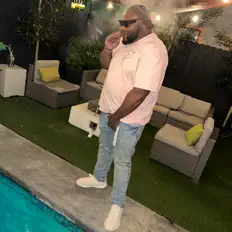 Listen to Ybs_Bear, watch music videos, read bio, see tour dates & more!