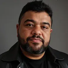 Listen to Paulo Araújo, watch music videos, read bio, see tour dates & more!