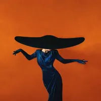 Ouça undefined, assista a videoclipes, leia a biografia, veja as datas das turnês e mais!