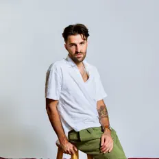 Posłuchaj wykonawcy Zack Lemons, obejrzyj teledyski, przeczytaj biografię, zobacz daty tras koncertowych i nie tylko!