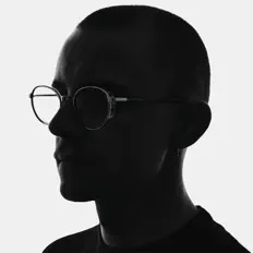 Dengarkan Derek Simpson, tonton video musik, baca bio, lihat tanggal tur & lainnya!