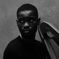 Dengarkan undefined, tonton video musik, baca bio, lihat tanggal tur & lainnya!