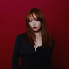 收听 PIAO、观看音乐视频、阅读小传、查看巡演日期等 ！