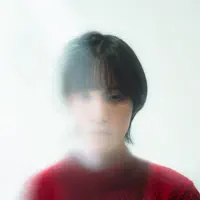 undefinedを聴いたり、ミュージックビデオを鑑賞したり、経歴やツアー日程などを確認したりしましょう！