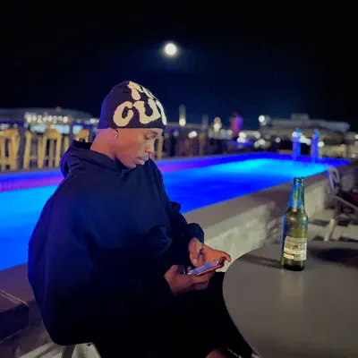 Listen to B8SE, watch music videos, read bio, see tour dates & more!