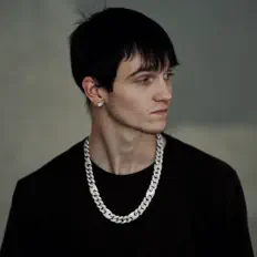 Ouve keagansonnat, vê vídeos de música, lê a biografia, vê as datas da digressão e muito mais!