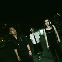 Ascolta undefined, guarda video musicali, leggi la biografia, vedi le date del tour & altro!