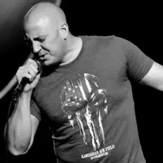 Ouça Edward Lewandoski, assista a videoclipes, leia a biografia, veja as datas das turnês e mais!