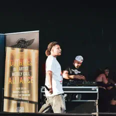 Ouve Jaee $ampayo, vê vídeos de música, lê a biografia, vê as datas da digressão e muito mais!