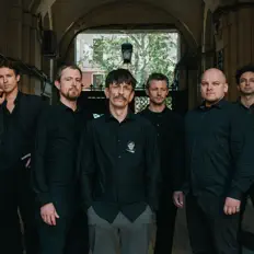 Listen to Пиріг і Батіг, watch music videos, read bio, see tour dates & more!