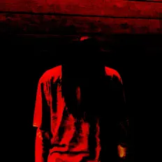 Posłuchaj wykonawcy Skizzy Bones, obejrzyj teledyski, przeczytaj biografię, zobacz daty tras koncertowych i nie tylko!