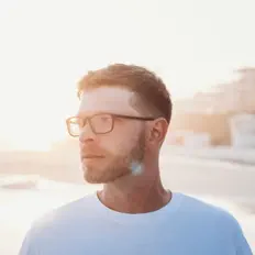 Dengarkan Andy Evans, tonton video musik, baca bio, lihat tanggal tur & lainnya!