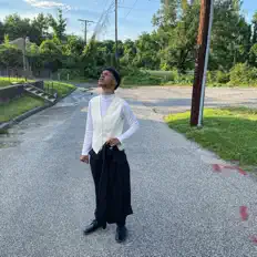 Spade Santanaを聴いたり、ミュージックビデオを鑑賞したり、経歴やツアー日程などを確認したりしましょう！