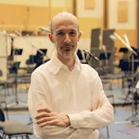 Escucha a undefined, mira vídeos musicales, lee la biografía, consulta fechas de giras y mucho más.