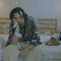 undefined dinle, müzik videolarını izle, biyografisini oku, tur tarihlerini ve daha fazlasını gör!