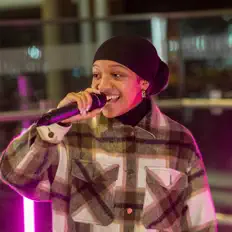 Dengarkan Rachael Davina, tonton video musik, baca bio, lihat tanggal tur & lainnya!