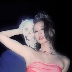 收听 Lil Mariko、观看音乐视频、阅读小传、查看巡演日期等 ！