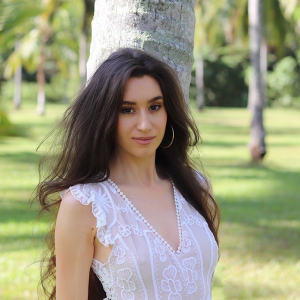 Natalie Z's avatar
