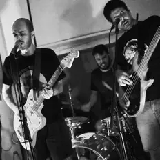 Ακούστε περιεχόμενο από פרינציפ, παρακολουθήστε μουσικά βίντεο, διαβάστε το βιογραφικό, δείτε ημερομηνίες περιοδείας, και πολλά ακόμη!