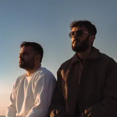 收听 LonelyBrothers、观看音乐视频、阅读小传、查看巡演日期等 ！