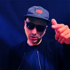 Ivofonicを聴いたり、ミュージックビデオを鑑賞したり、経歴やツアー日程などを確認したりしましょう！