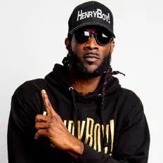 收听 HenryBoy!、观看音乐视频、阅读小传、查看巡演日期等 ！