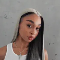 undefined을(를) 듣고, 뮤직 비디오를 보고, 약력을 읽고, 투어 일정 등을 확인하세요!