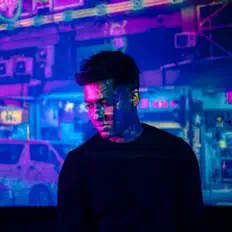 Hör dir Hariharan Suresh an, schau dir Musikvideos an, lies die Biografie, finde Tourdaten und mehr!