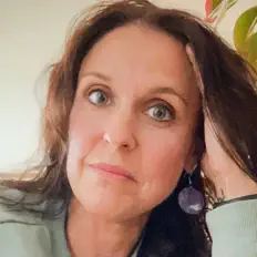 Listen to Danah-Lee, watch music videos, read bio, see tour dates & more!