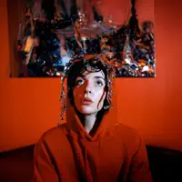 Escucha a undefined, mira videos musicales, lee su biografía, consulta las fechas de las gira y más.