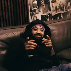 Poslechněte si interpreta Johnny Rocket, sledujte hudební videa, přečtěte si životopis, podívejte se na data turné a další informace.