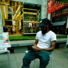 Escucha a Artt 3o1, mira vídeos musicales, lee la biografía, consulta fechas de giras y mucho más.