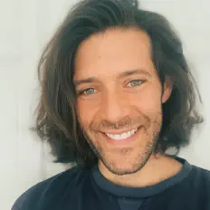 Dengarkan Jonny Taylor, tonton video musik, baca bio, lihat tanggal tur & lainnya!