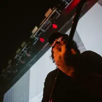 undefined: песни, клипы, биография, даты выступлений и многое другое.