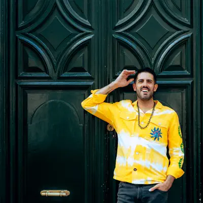 Listen to Adrià Salas, watch music videos, read bio, see tour dates & more!