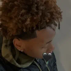 Escucha a Narci, mira vídeos musicales, lee la biografía, consulta fechas de giras y mucho más.