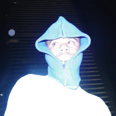 聆聽 Symba、觀看音樂影片、閱讀小傳、查看巡演日期等！