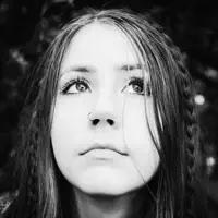 undefined: песни, клипы, биография, даты выступлений и многое другое.