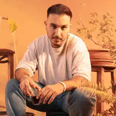 בן שוקרון을(를) 듣고, 뮤직 비디오를 보고, 약력을 읽고, 투어 일정 등을 확인하세요!