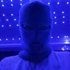 聆聽 Cyberontheblock、觀看音樂影片、閱讀小傳、查看巡演日期等！