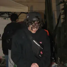 收听 Kohza、观看音乐视频、阅读小传、查看巡演日期等 ！