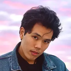 Apaoloを聴いたり、ミュージックビデオを鑑賞したり、経歴やツアー日程などを確認したりしましょう！