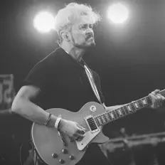 Ακούστε περιεχόμενο από Pez Errante, παρακολουθήστε μουσικά βίντεο, διαβάστε το βιογραφικό, δείτε ημερομηνίες περιοδείας, και πολλά ακόμη!