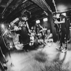 Pacifyを聴いたり、ミュージックビデオを鑑賞したり、経歴やツアー日程などを確認したりしましょう！