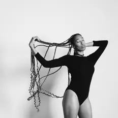 Ascolta Naïma Frank, guarda video musicali, leggi la biografia, vedi le date del tour & altro!