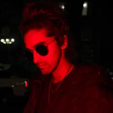 Ακούστε περιεχόμενο από Xenai, παρακολουθήστε μουσικά βίντεο, διαβάστε το βιογραφικό, δείτε ημερομηνίες περιοδείας, και πολλά ακόμη!